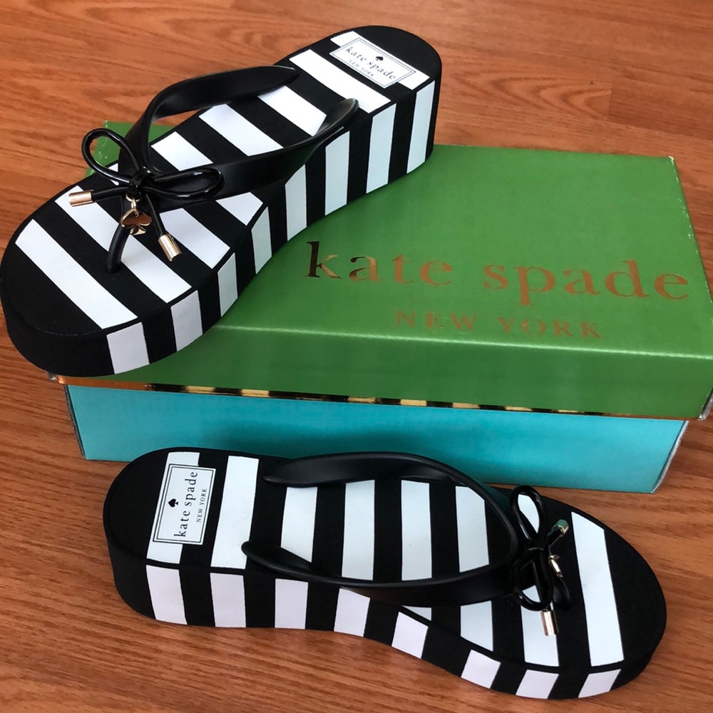 💥final price drop💥NWOT Kate Spade wedges w/ box